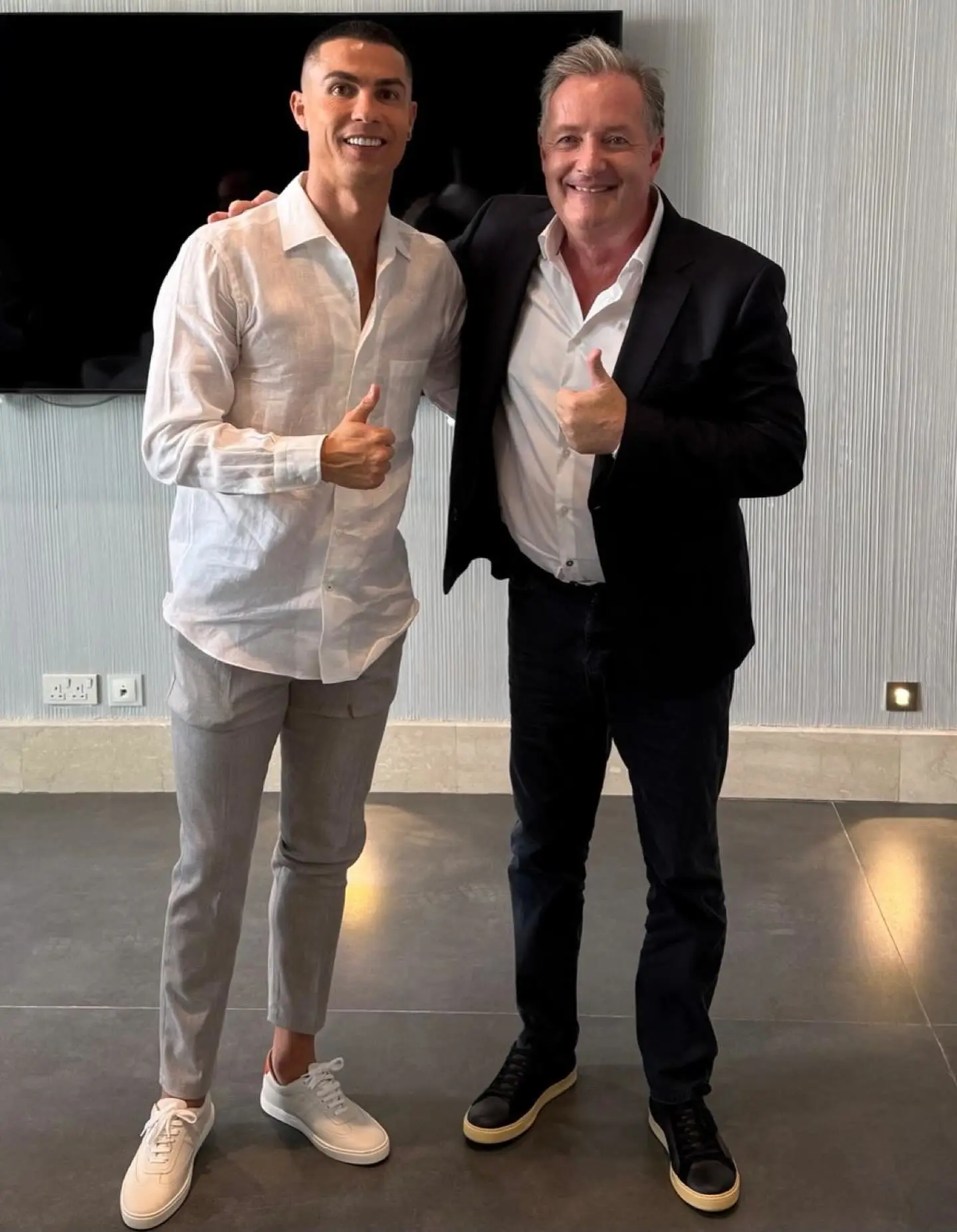 极速赛车技巧-摩根Ins为C罗庆生：史上最伟大的球员，也是个无比真诚的人