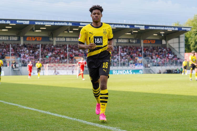 极速赛车互动社区-德天空：巴塞尔正和多特商谈租借杜兰维尔，前者是球员最可能选择