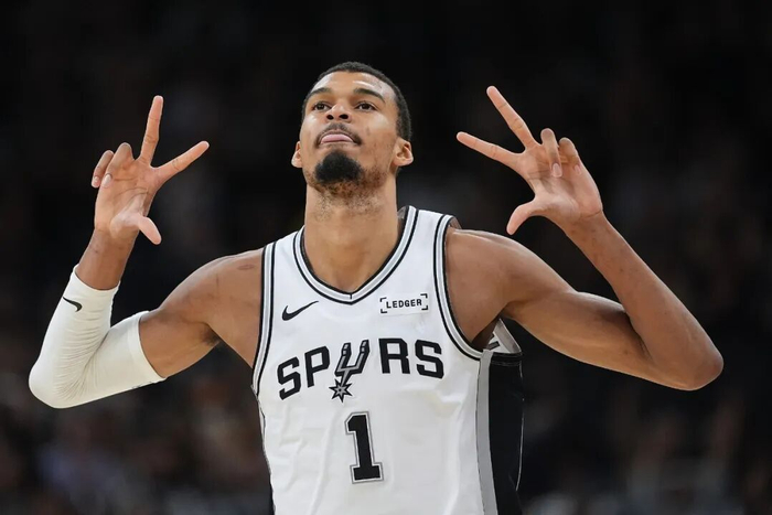 极速赛车免费计划-文班刷新姚明尘封纪录 续写NBA中锋传承|文班亚马|圣安东尼奥马刺队|NBA常规赛|夏洛特黄蜂队|篮板_新浪体育_新浪新闻